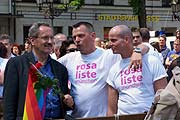 Münchens OB Christian Ude und Stadtrat Thomas Niederbühl beim CSD 2005 (Bild: Marikka-Laila Maisel)
